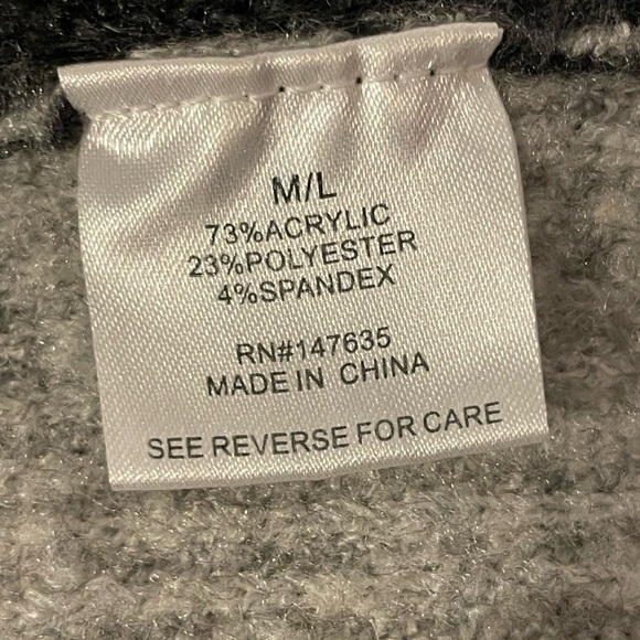 Romeo & Juliet Couture Charcoal & light gray cape 13in sleeve hole size M/L - Picture 7 of 8